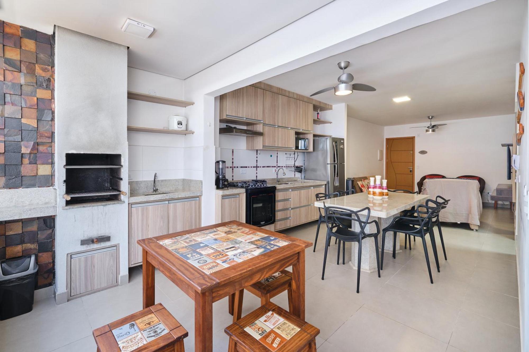 Orla Ubatuba 300 Metros - Ar Condicionado, Varanda Gourmet ภายนอก รูปภาพ
