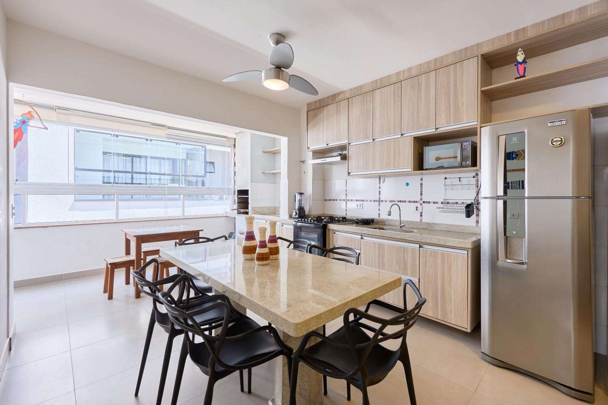 Orla Ubatuba 300 Metros - Ar Condicionado, Varanda Gourmet ภายนอก รูปภาพ
